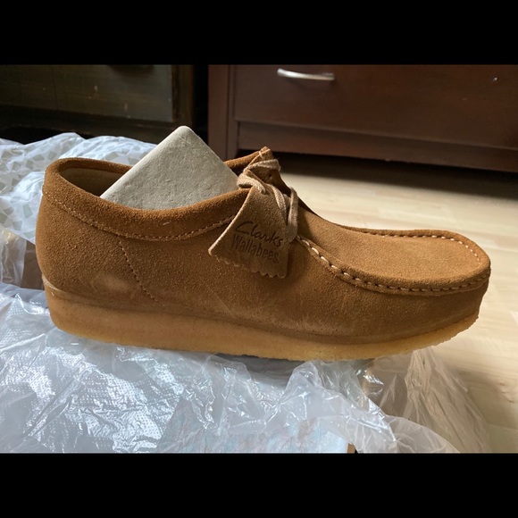 Clarks Wallabee- RARE FIND (Cola colour *only avail in Europe), Men’s US 10.5 - Picture 2 of 6